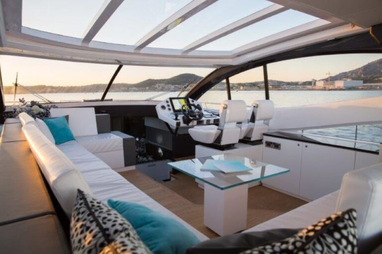 LuxuryYacht photo